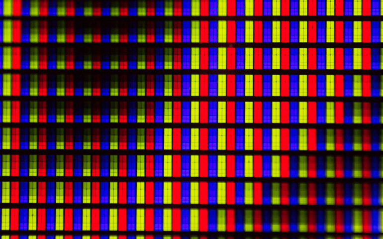 Exemple des effets des appareils numériques sur les yeux.